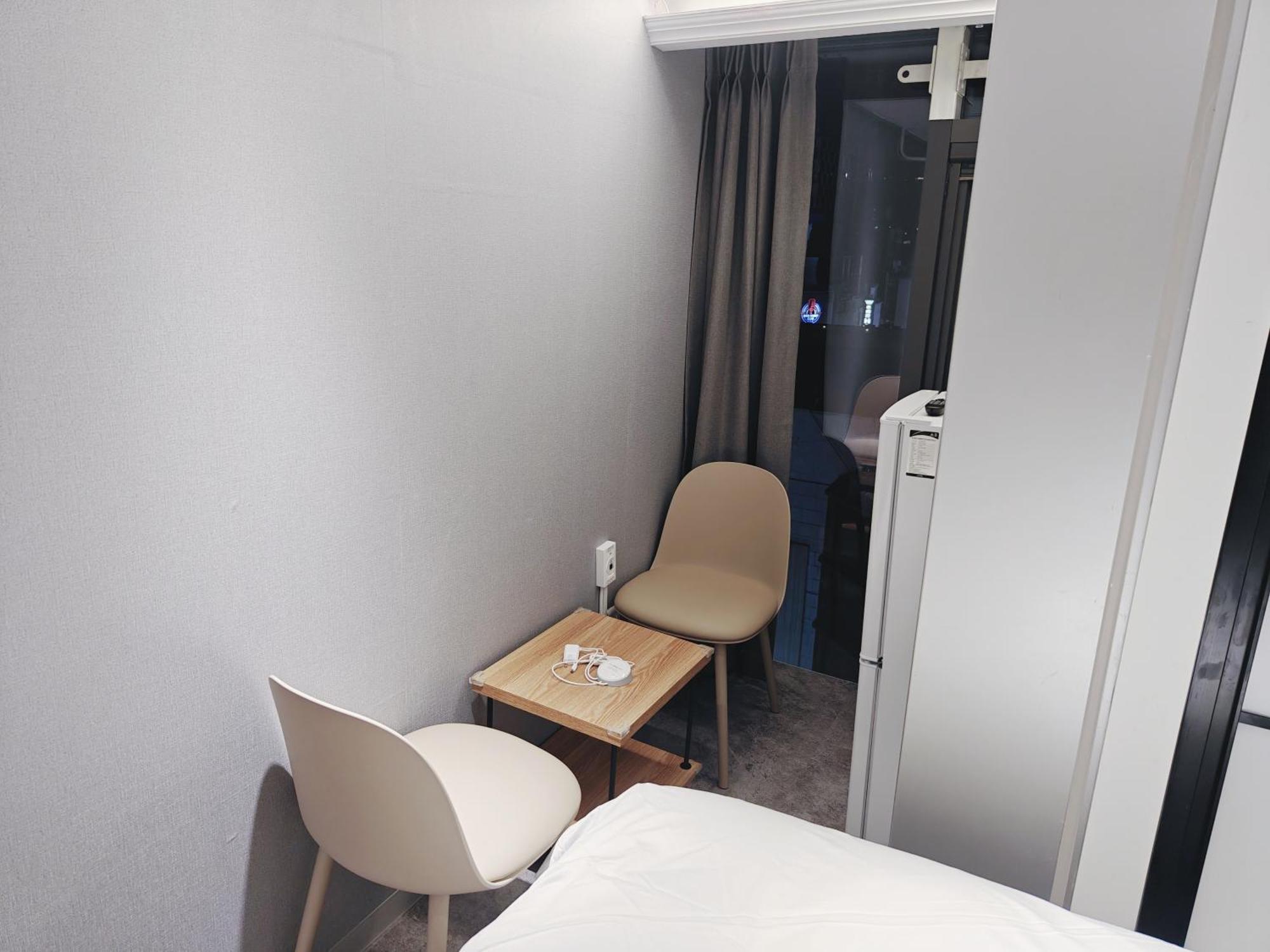L Hostel Seul Esterno foto
